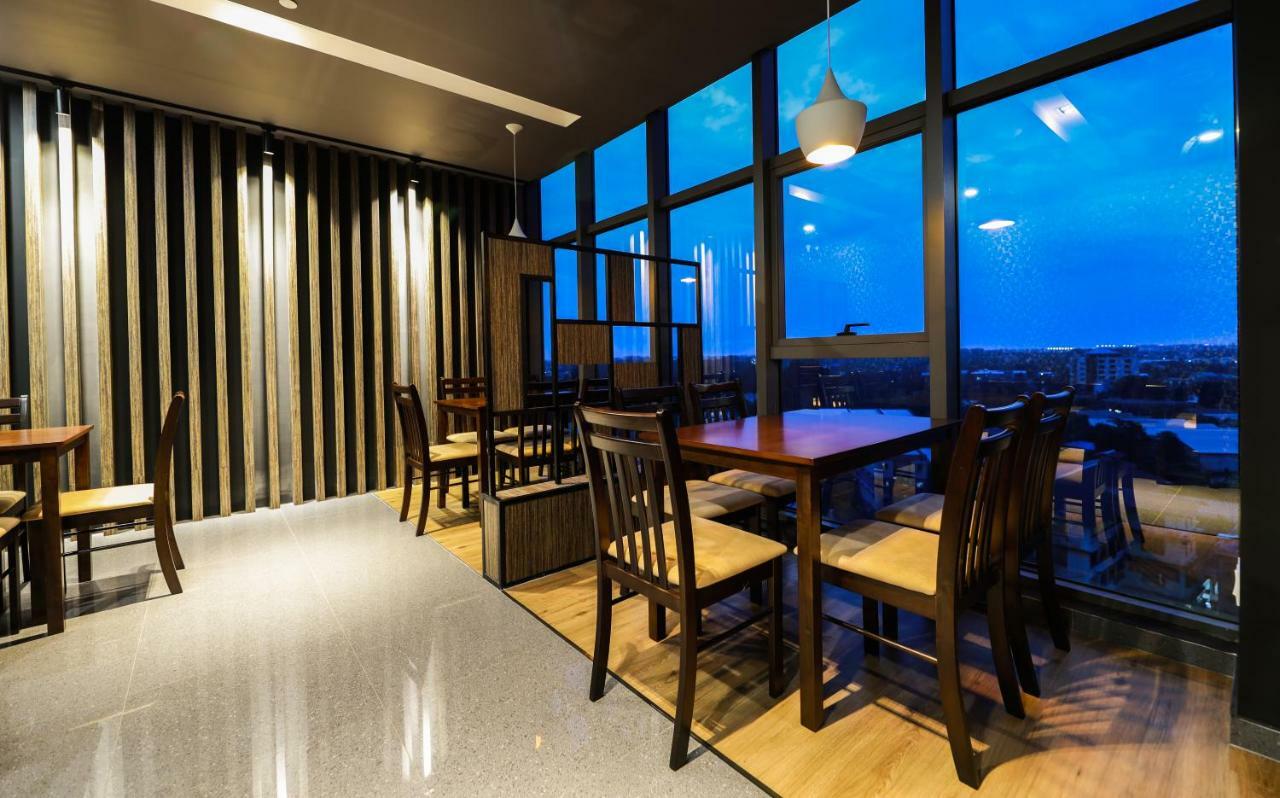 Hlaine Tet Hotel Yangon Luaran gambar