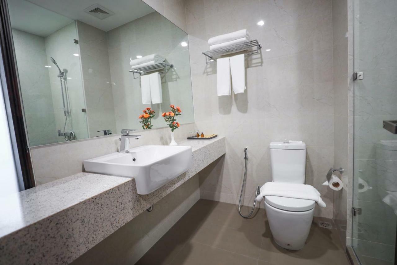 Hlaine Tet Hotel Yangon Luaran gambar