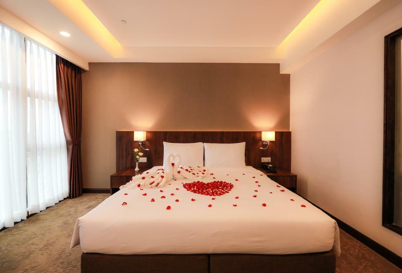 Hlaine Tet Hotel Yangon Luaran gambar