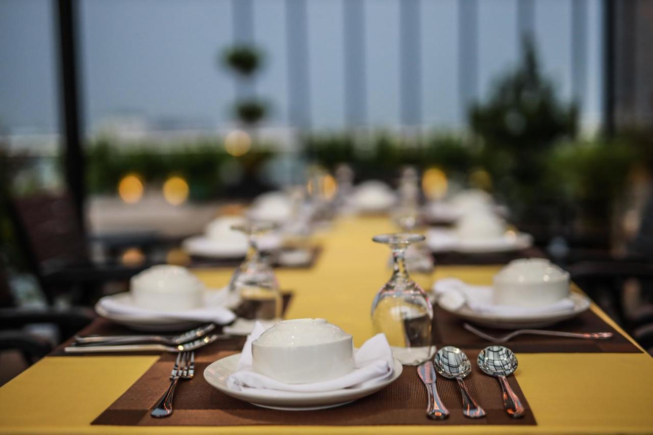 Hlaine Tet Hotel Yangon Luaran gambar